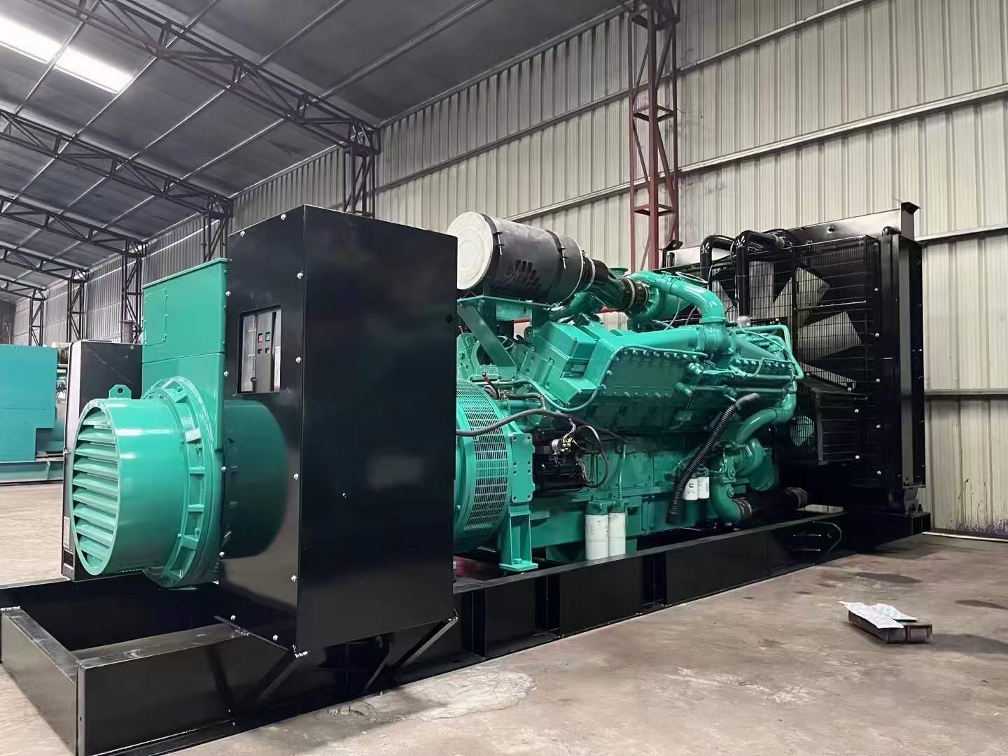 永善如何降低 800kW 柴油发电机输出电流的波动？